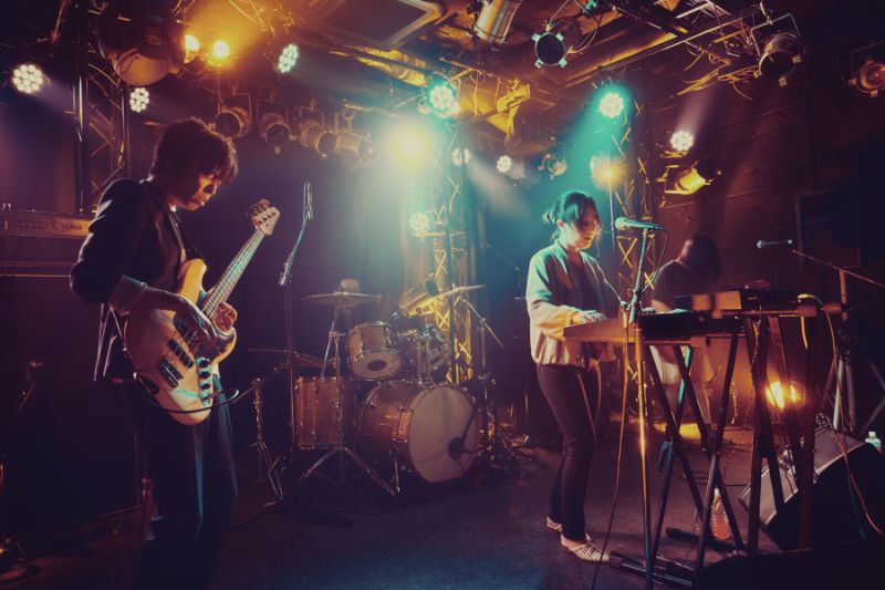 Unsigned Artist: How To Navigate The Music Industry